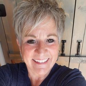 Meet your Posher, Lynn